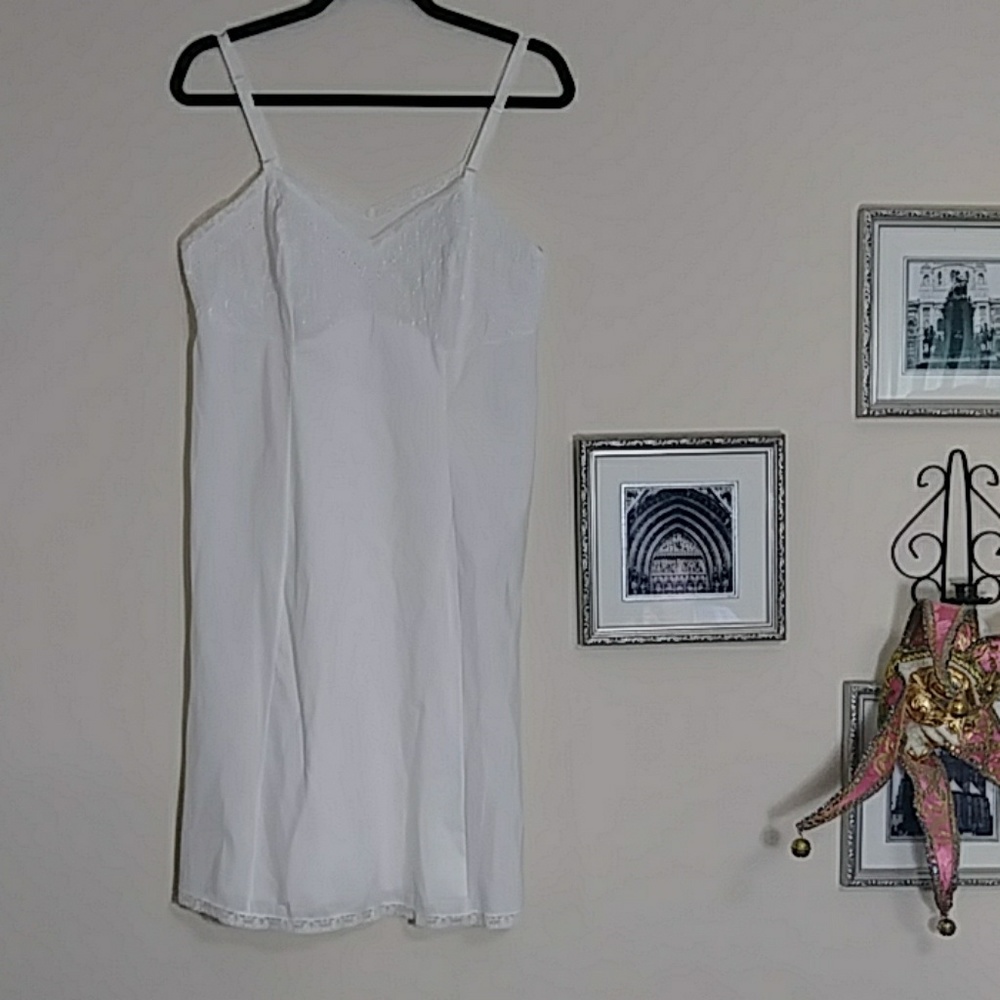 Vintage Gossard Artemis white slip 38"